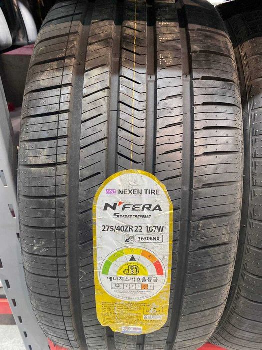Nexen NFera Supreme 275/40R22