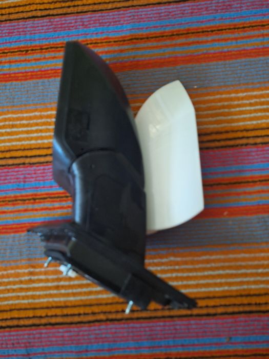 Продам зеркало боковое Элантра