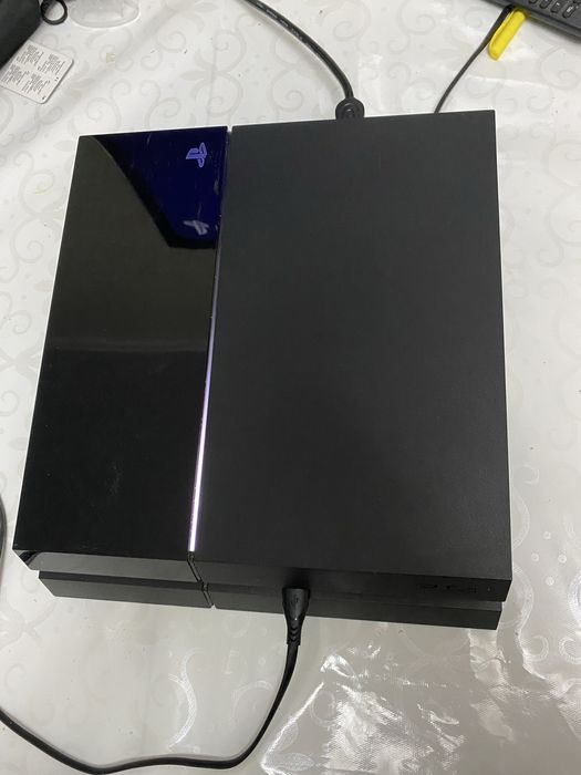 Пс 4 512гб 2 джойстика