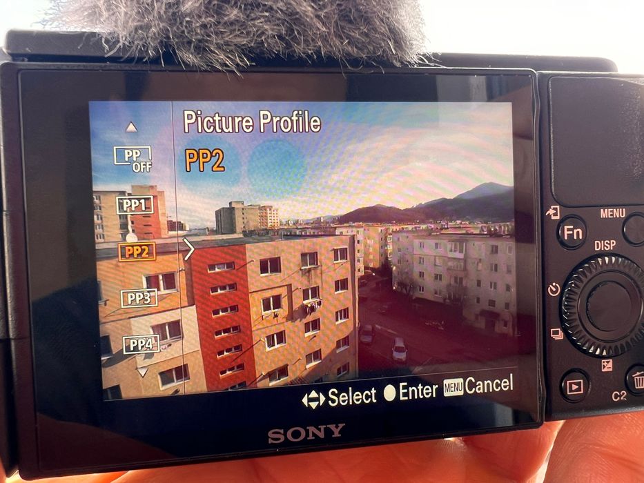 Sony Zv1 + Lentila Ulanzi (Vând sau Schimb cu Drona Dji Neo )