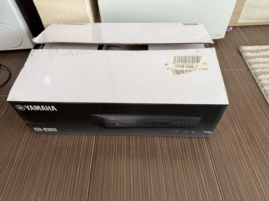 Yamaha CD-S303 Чисто  нов