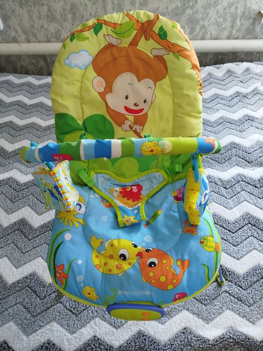 Продам детский коврик и шезлонг по