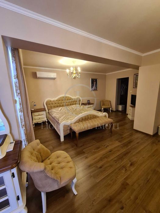 Продава се Четиристаен апартамент в Пловдив, Кършияка - 220 кв.м за 2360 €/кв.м - Снимка #9