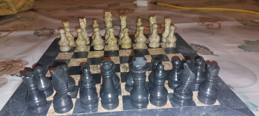 Мраморный шахмат