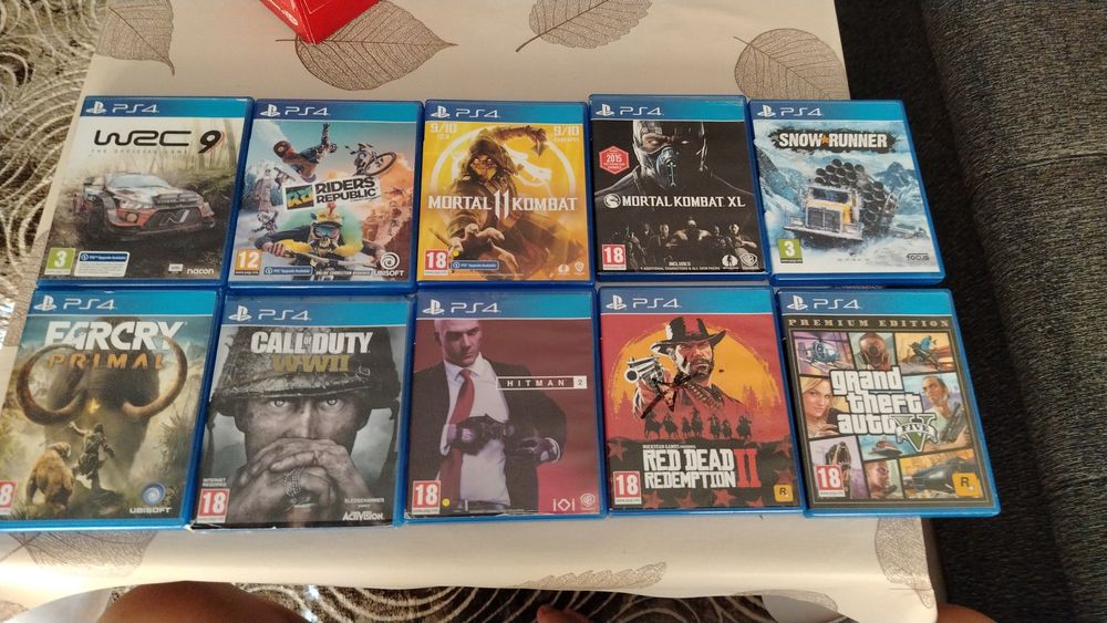 Продавам игри за плейстейшън 4