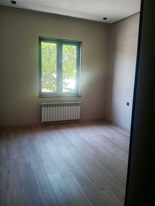 Продается 2 Коттеджа Центре города!