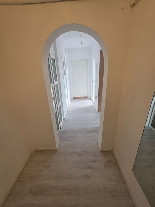 Apartament cu 2 camere, decomandat