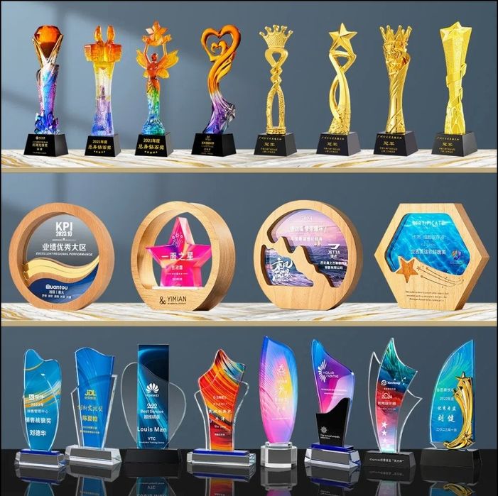 Trofee si medalii premium personalizate