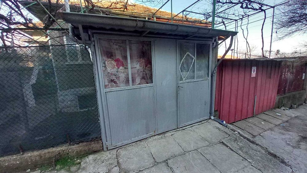 Продава се Къща в Разград, Житница - 120 кв.м за 404 €/кв.м - Снимка #1