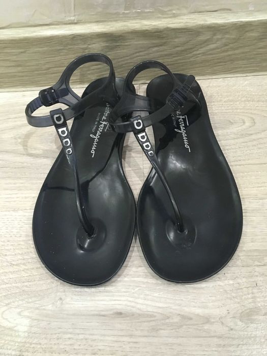 Salvatore Ferragamo сандали гума 39/40
