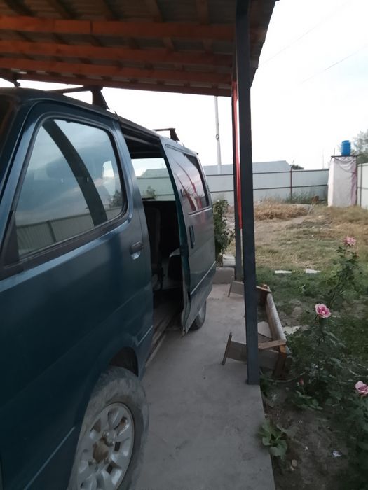Toyota продам срочно