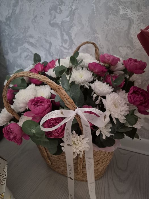 Продам цветочки красивые