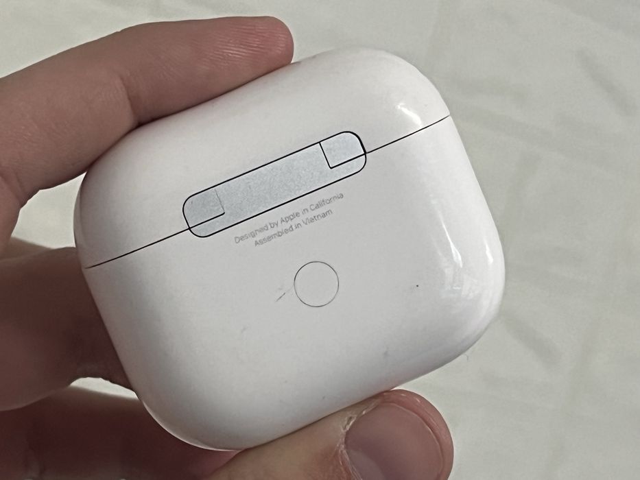 AirPods.       3
