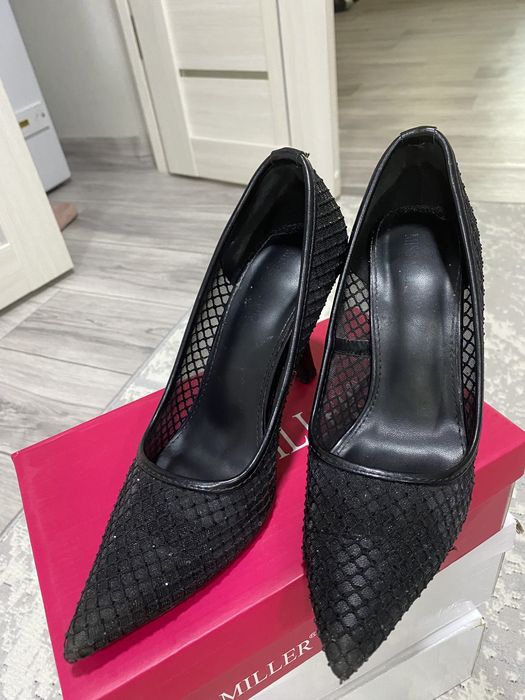 Продам туфли женские.