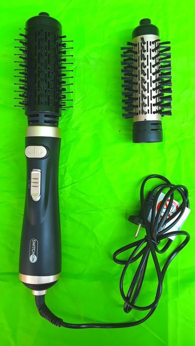 PERIE Rotativă cu aer cald pt coafat SWITCHON Germania NOUĂ - 130 Lei