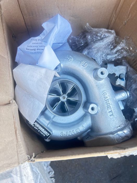 Продавам турбина Garrett хибрид за BMW E60 530d (218 к.с.)