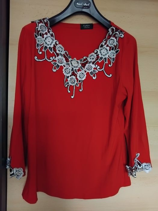 Bluze și costum elegant