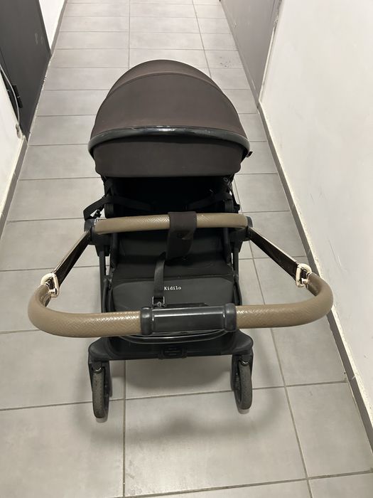 Коляска прогулочная Kidilo