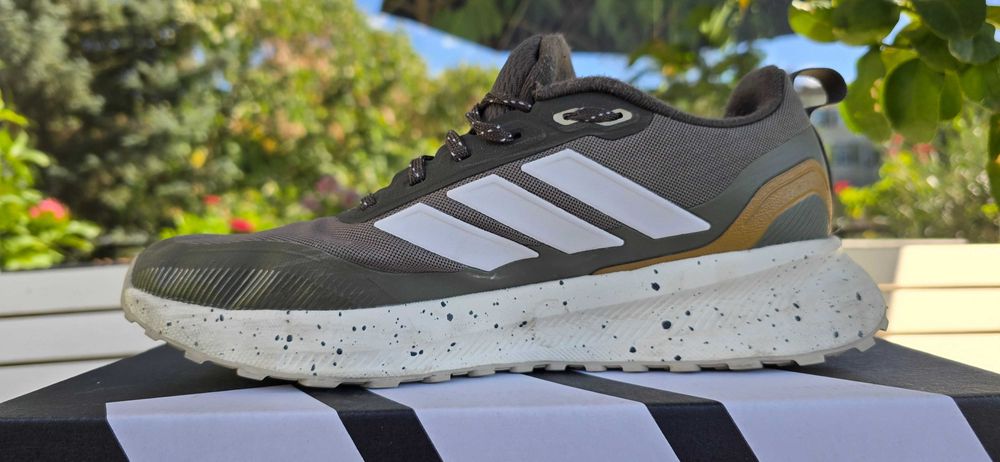 Adidas маратонки  41 ⅓