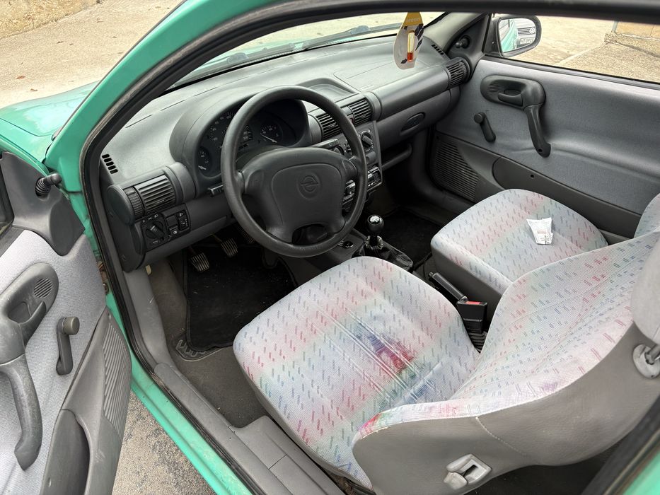 ….Опел корса …..