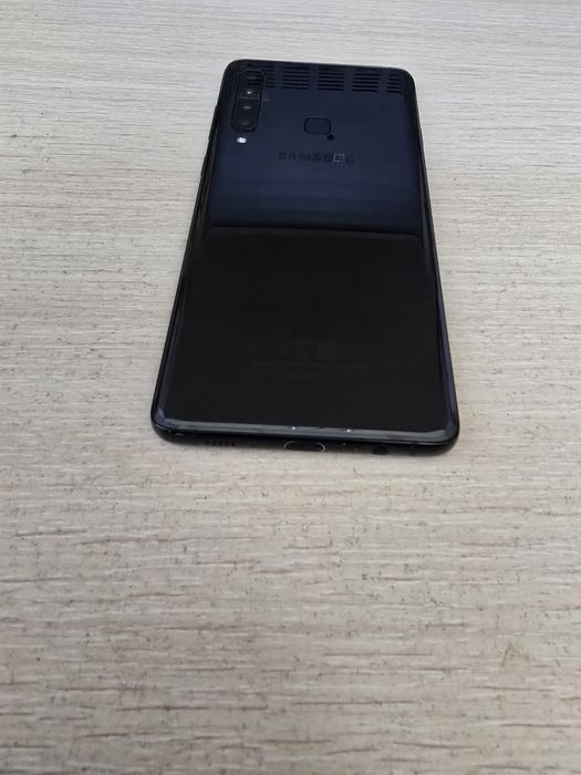 Продам Samsung A9 на запчасти.