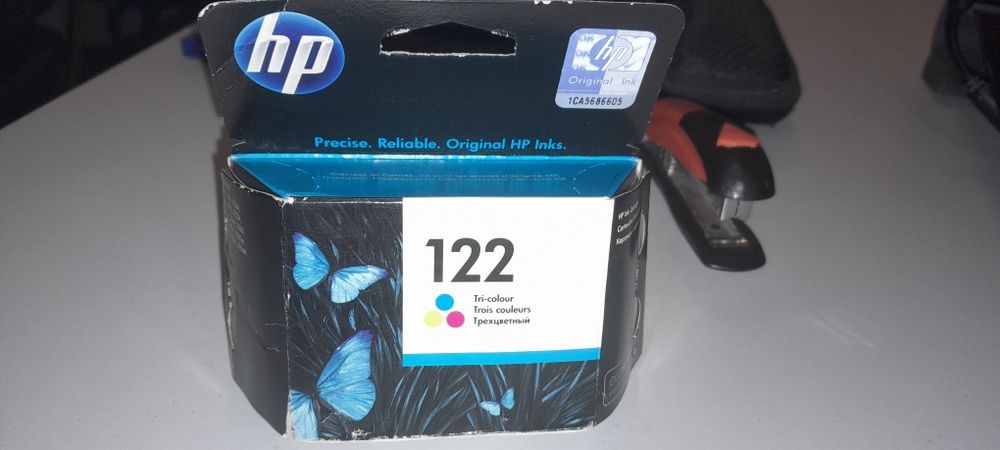 Принтер HP Deskjet 2050 (струйный картридж)