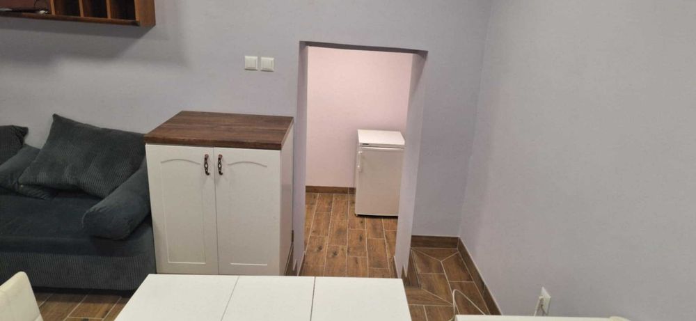 Дава се под наем Двустаен апартамент в Варна, Централна поща - 38 кв.м за 357 € - Снимка #3