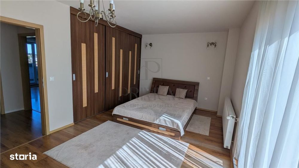 Aradului | Penthouse 3 Cam | 2 Bai | 3 Terase | Lift | Renovat - Mobil