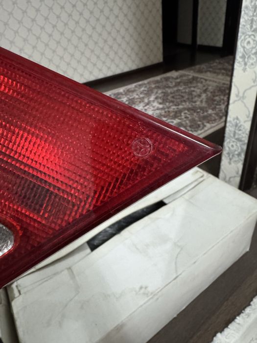 Продам фонари на W220