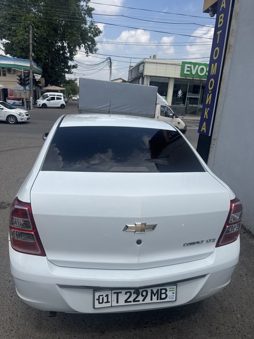 Chevrolet Cobalt 2022 — 4