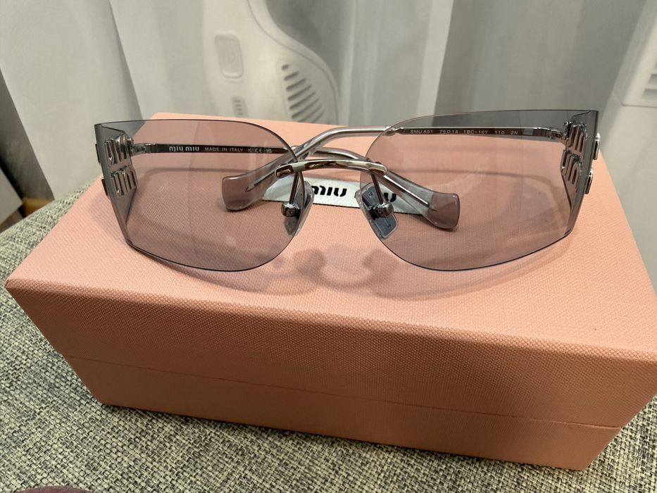 Слънчеви очила miumiu