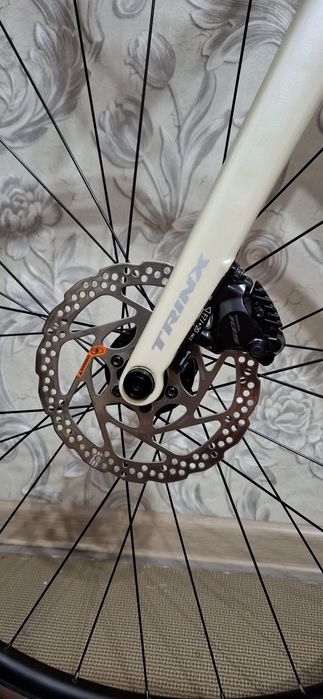 Велосипед Trinx Mira 3.0 Carbon