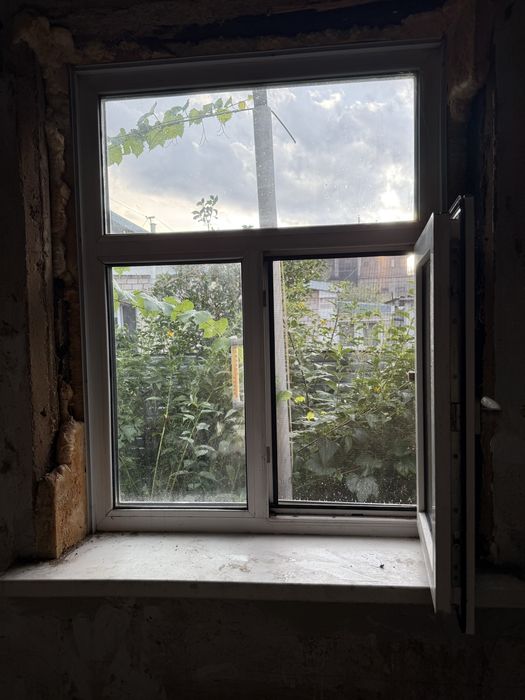 Продам два окна пластиковых