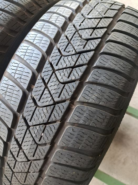 2 anvelope iarnă 205 60 r16 Pirelli