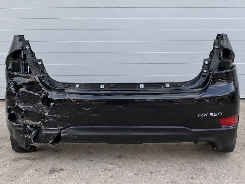 Продам задний бампер на LexusRX  350