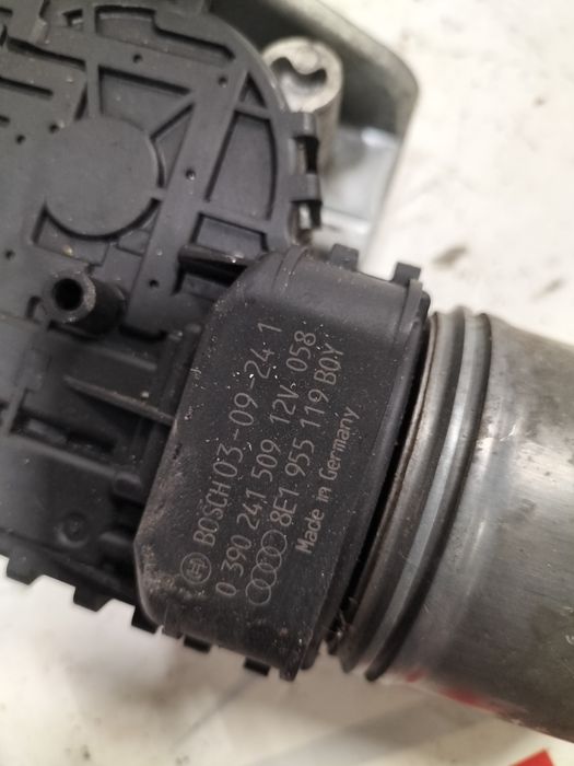 Моторче предни чистачки Audi A4 B6 / Ауди А4 Б6 2003г.