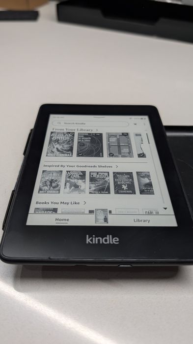 Електронен четец Kindle Paperwhite 10th gen