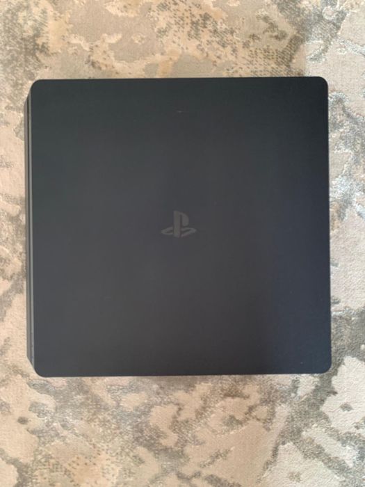Consola PS4 Slim