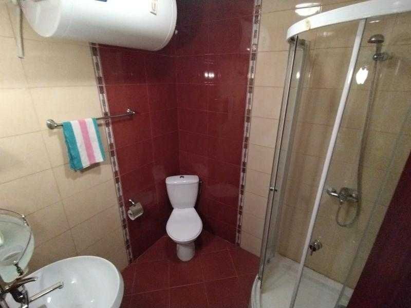 Дава се под наем Тристаен апартамент в Бургас, Възраждане - 100 кв.м за 510 € - Снимка #10
