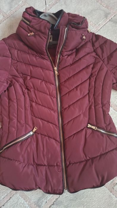 Топло дамско яке бордо