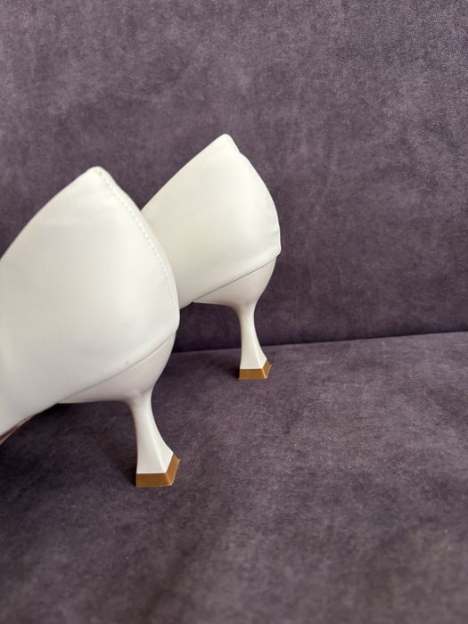 Туфли бежевые 38размер