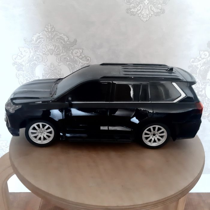 Продам детскую машинку