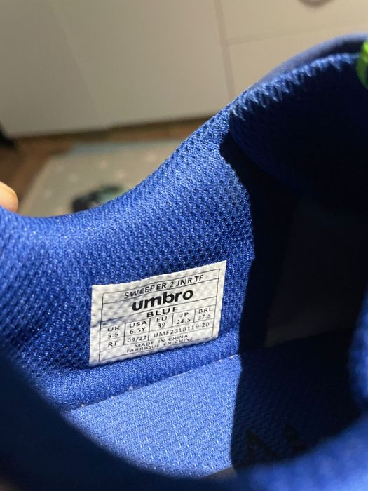 Ghete de fotbal umbro