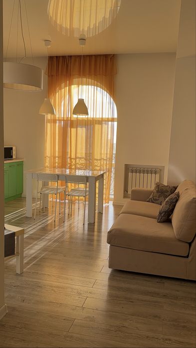 Продам желтую тюль