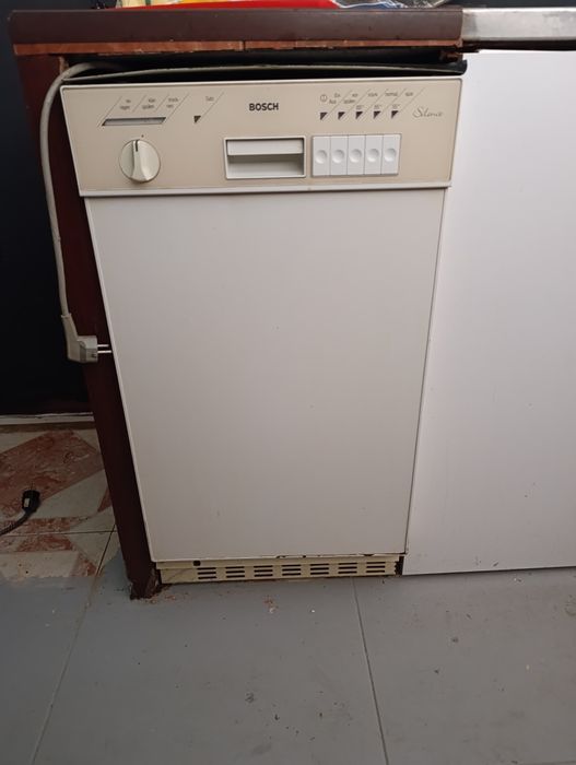 Разпродажба на обзавеждане за заведение