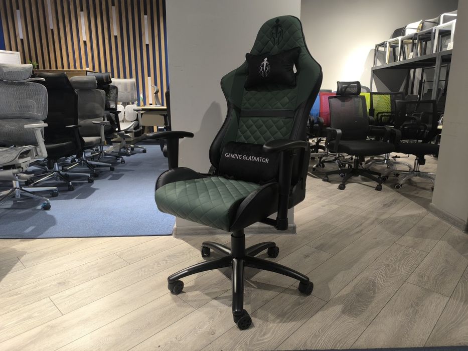 Gaming chair Vanguard. Kreslo Gladiator OPTOM