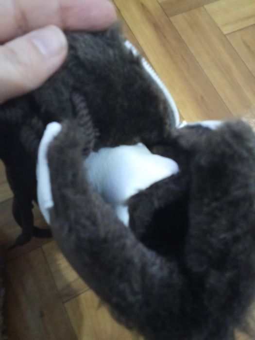 Ботинки зимние  новые не ношение размер 36