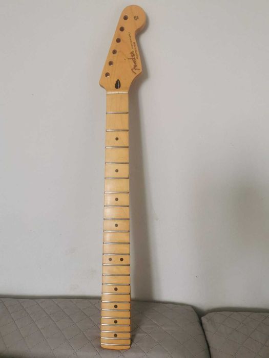 Fender Stratocaster грифове