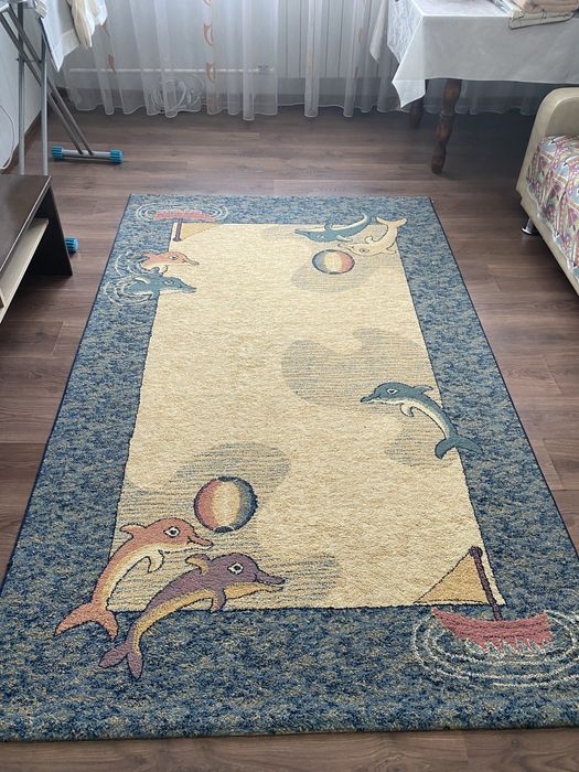 Продам Ковер 2*1,5 в хорошем состоянии !