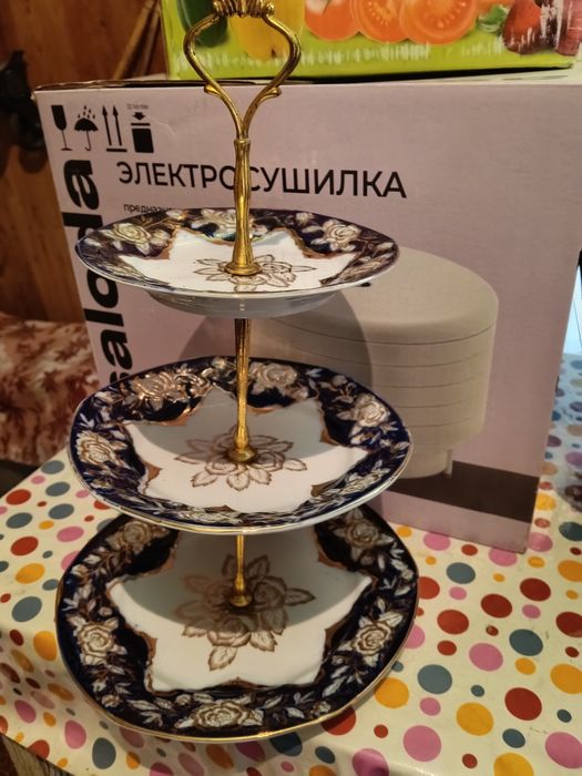 Продаю посуду, горшки цветочные